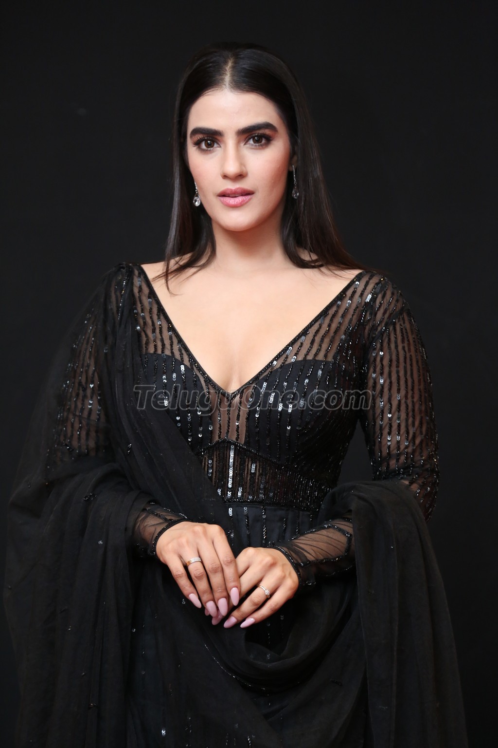 Kavya Thapar Latest Photos